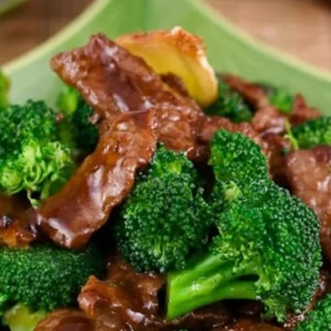 Thịt bò bít tết xào súp lơ ngon đặc biệt, khó quên với cách làm đơn giản