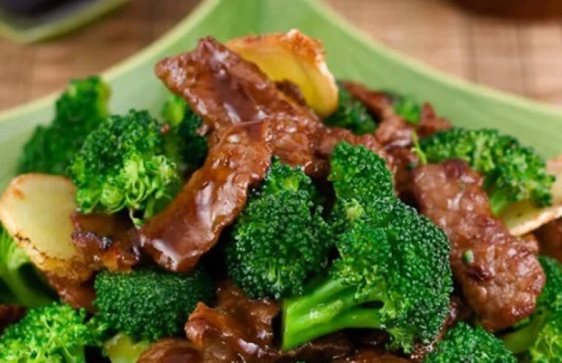 Thịt bò bít tết xào súp lơ ngon đặc biệt, khó quên với cách làm đơn giản