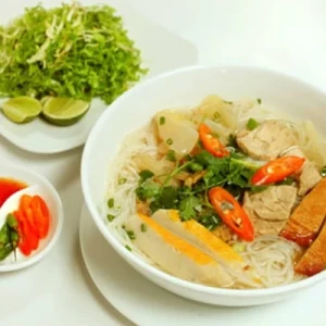 Bánh canh chả cá ngon nổi tiếng vùng đất Quy Nhơn