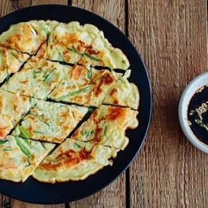 Hướng dẫn làm bánh xèo hải sản Hàn Quốc ngon khó cưỡng