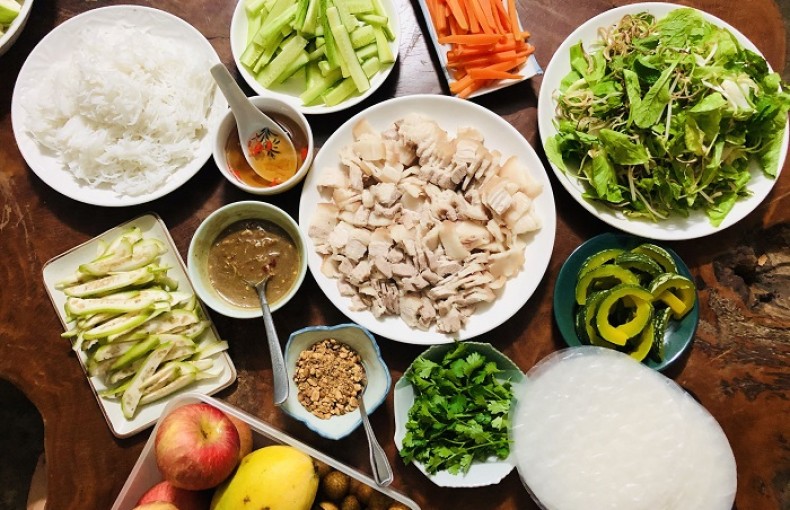 Bánh tráng cuốn thịt heo: Món ngon đậm đà hương vị Đà Nẵng