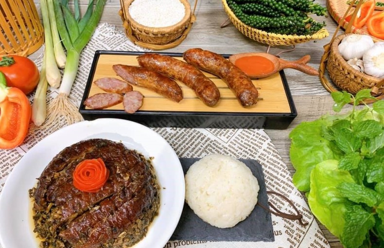 Khâu nhục Họ Hoàng