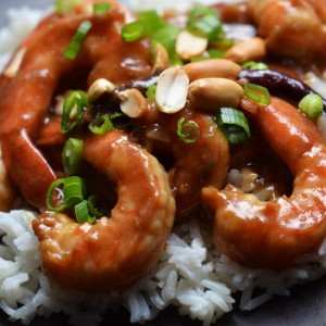 Cách làm món tôm Kung Pao cay ngon hấp dẫn của người Hoa