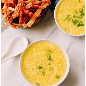 Bí quyết nấu súp trứng cho tuần mới đầy năng lượng